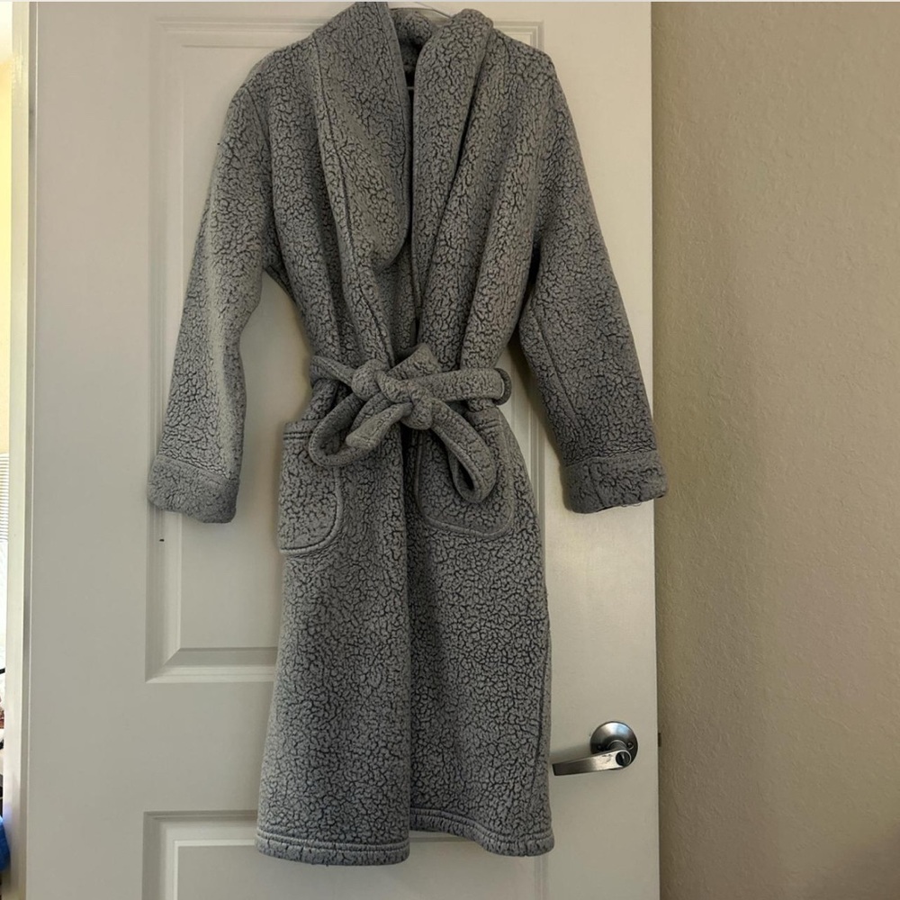 Cozy Gray Sherpa Robe